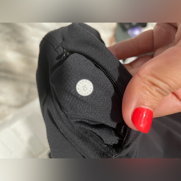 Lululemon lightweight pullover - Picture 8 of 10